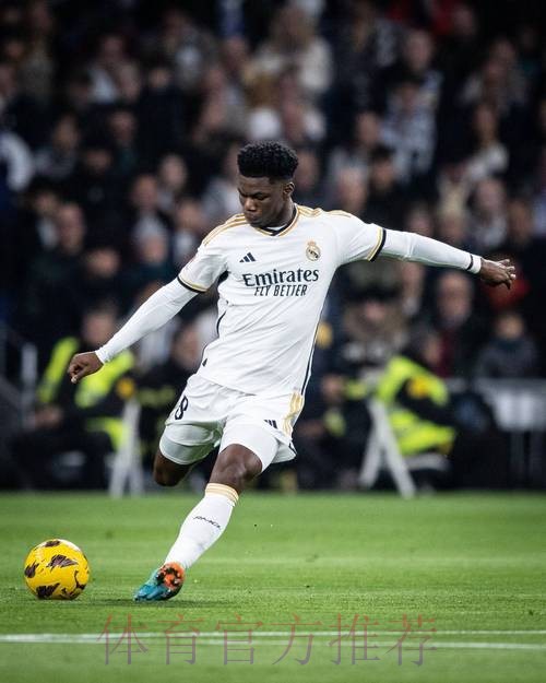 马卡：琼阿梅尼左腿半腱肌受伤 预计缺席三周时间